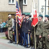 foto uroczystości przy obelisku na ulicy chmielnej 59735208_2319384774998712_2735367368338309120_n.jpg