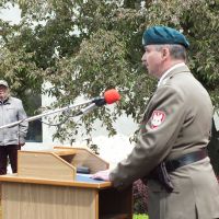 foto uroczystości przy obelisku na ulicy chmielnej 59793877_2319384884998701_3343471081741615104_n.jpg