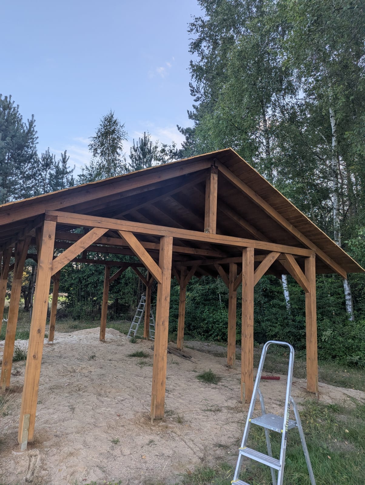 Postępy w budowie altany rekreacyjnej w Jaroszówce